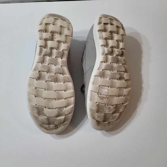 Skechers | Gowalk Lite, Sea Fun Boat Shoes in Grey - Picture 8 of 9